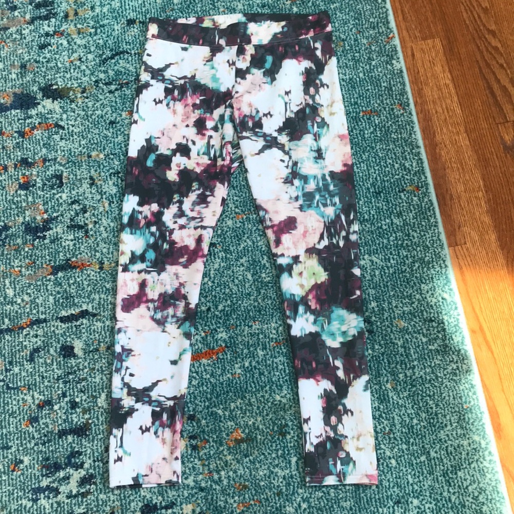 American Eagle workout leggings